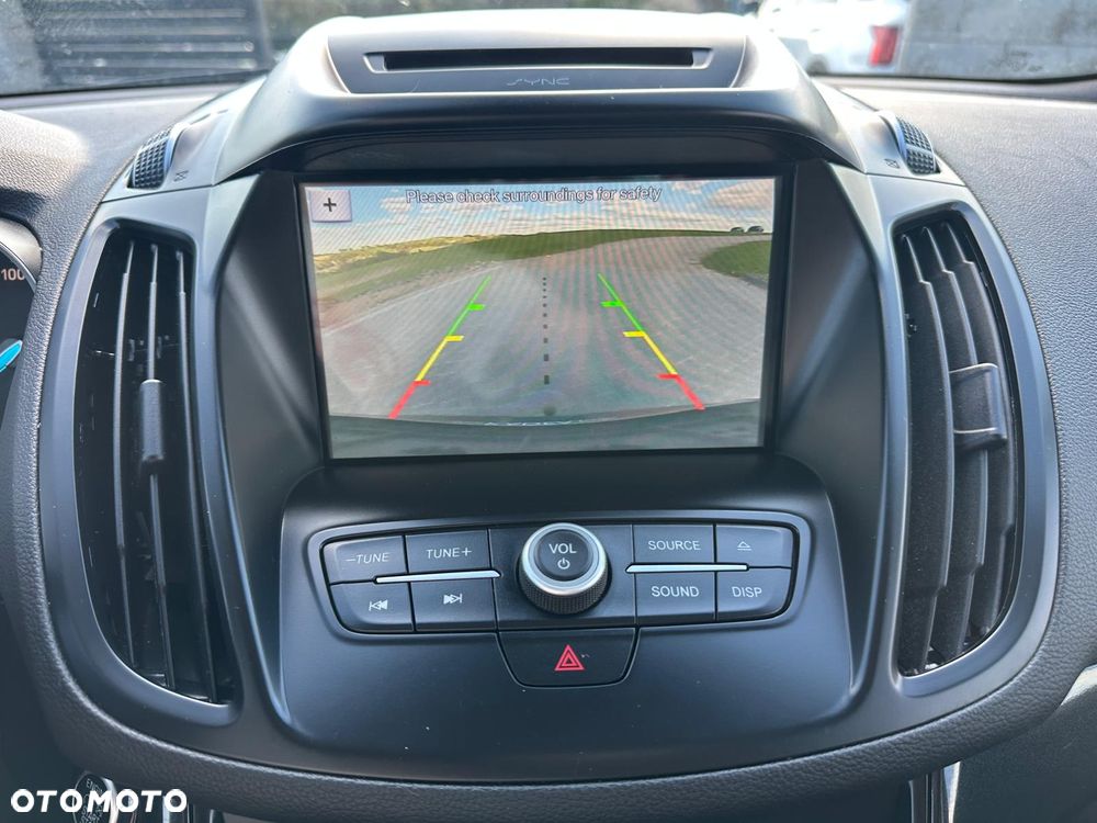 Ford Kuga 1.5 EcoBoost 4x4 Titanium - 16