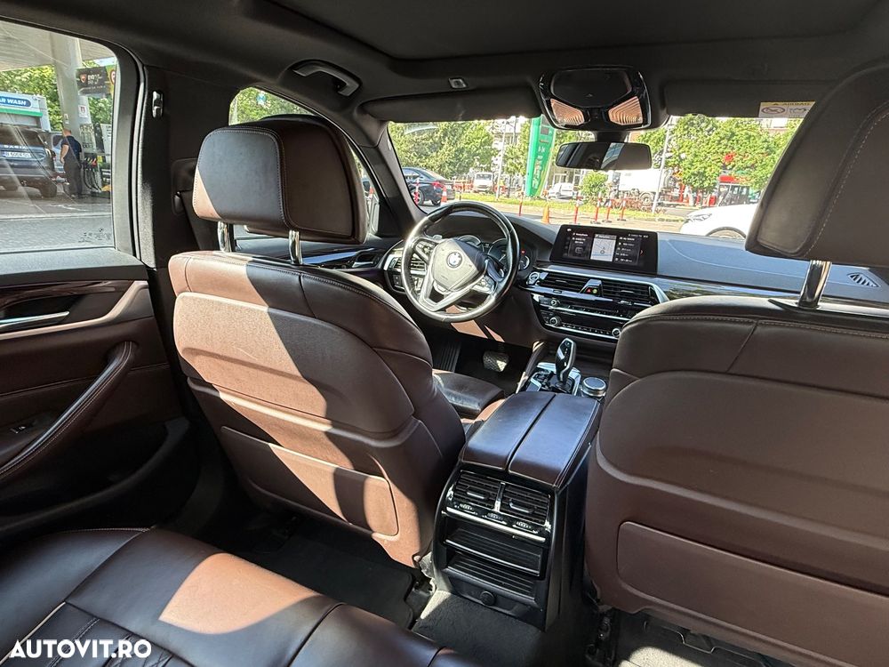 BMW Seria 5 530d xDrive Aut. Luxury Line - 9