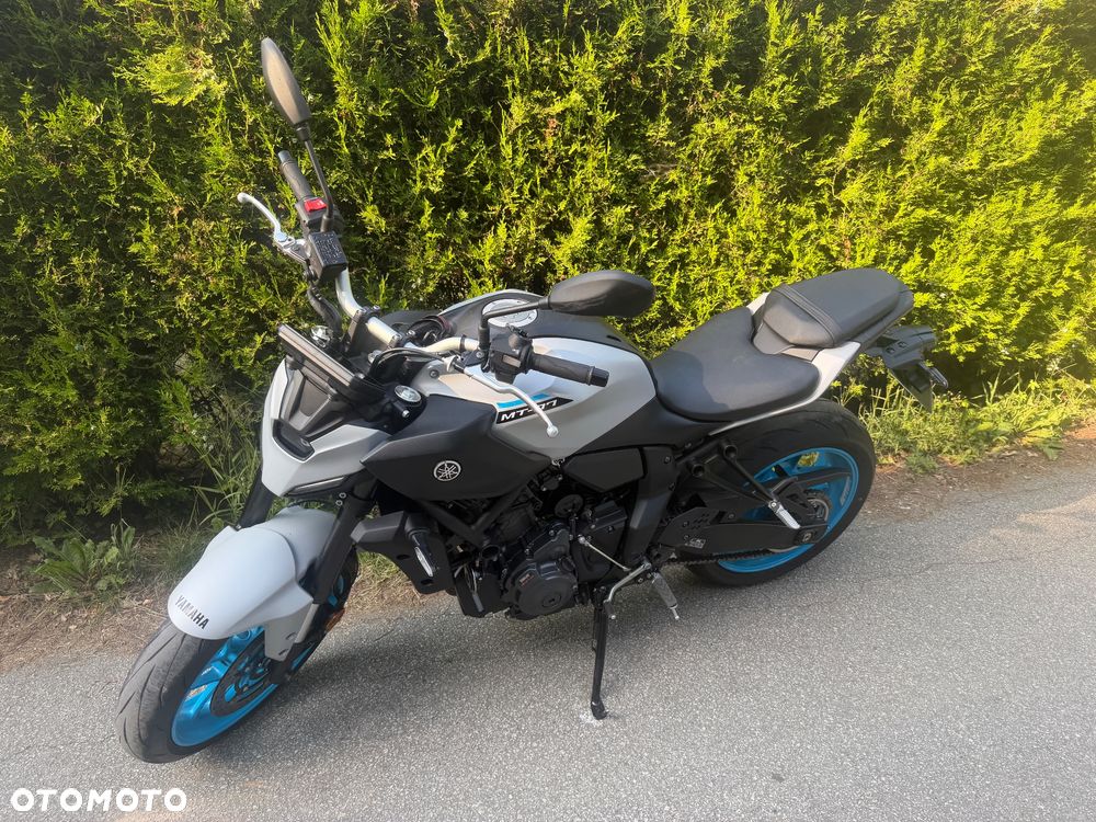 Yamaha MT - 24