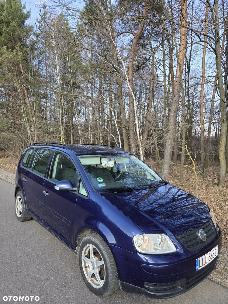 Volkswagen Touran - 5