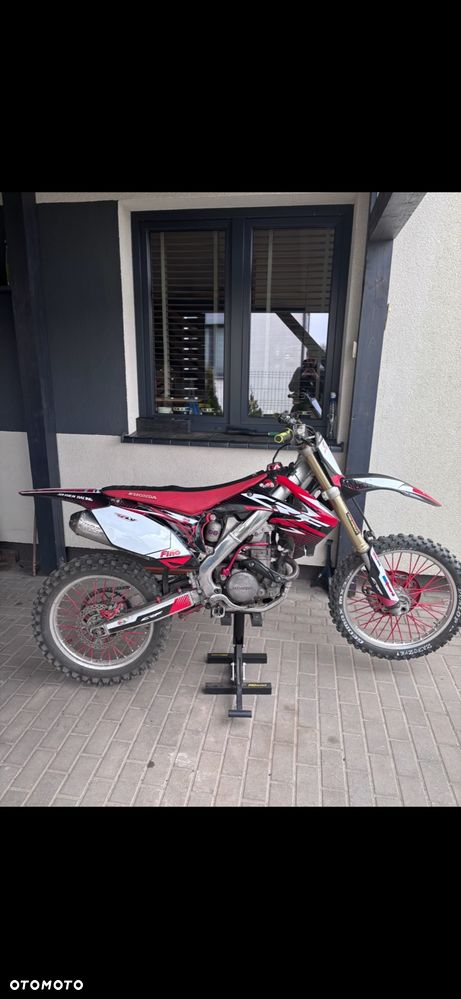 Honda CRF - 8