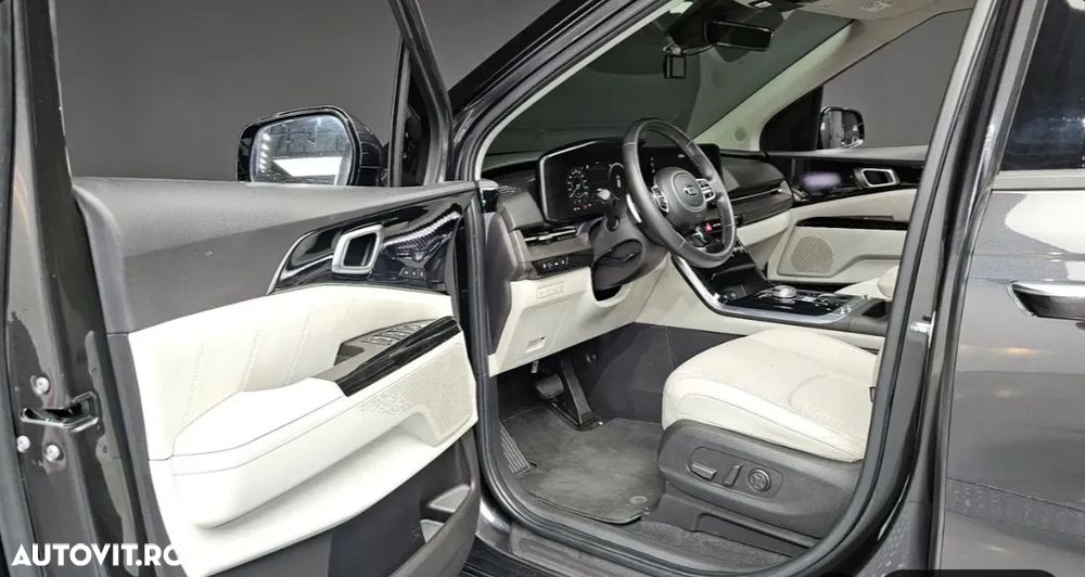 KIA Carnival 2020 — imagine 8