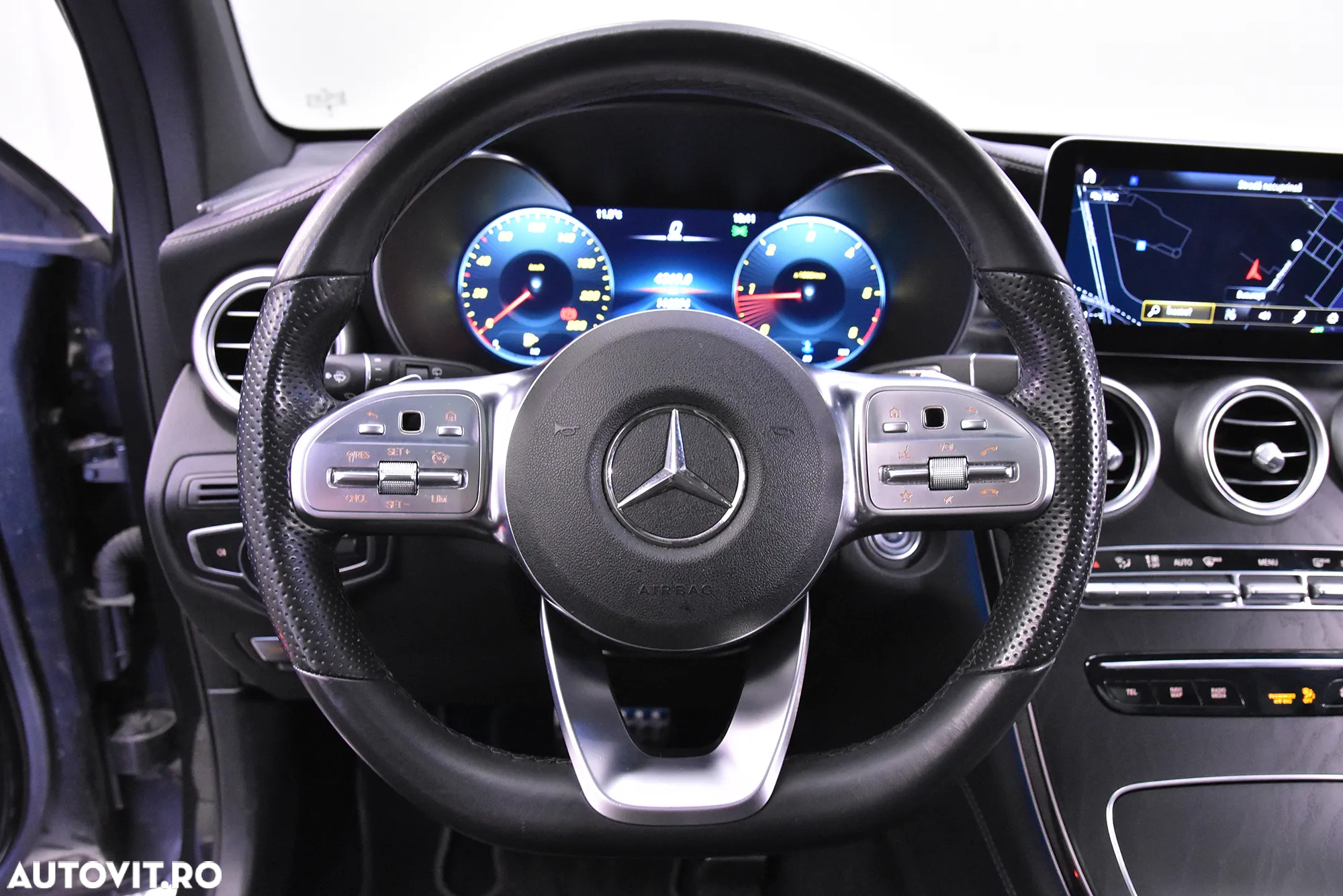 Mercedes-Benz GLC 300 d 4Matic 9G-TRONIC AMG Line - 16
