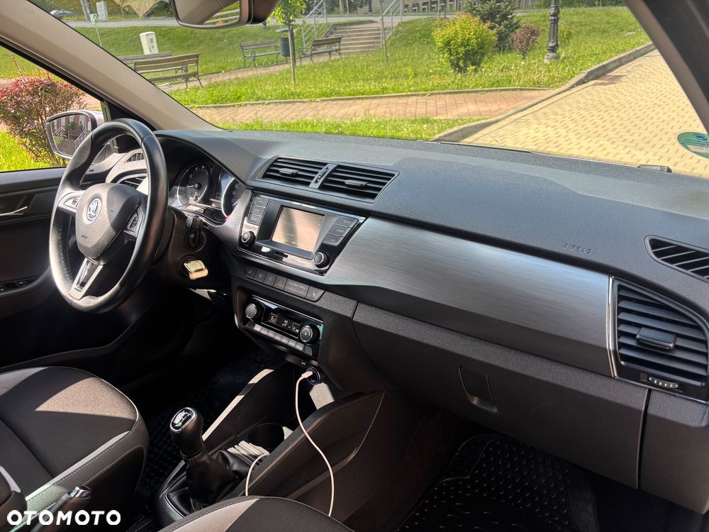 Skoda Fabia 1.0 MPI Joy - 22