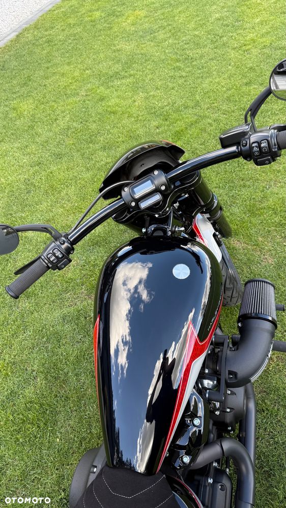 Harley-Davidson Softail Street Bob - 10