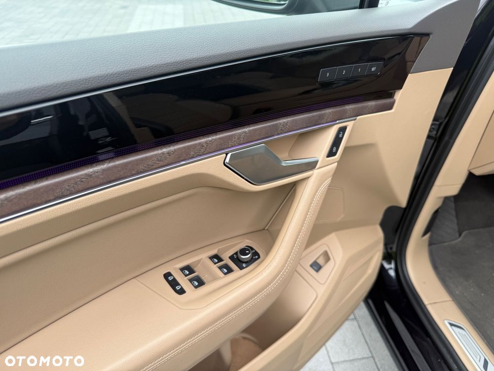 Volkswagen Touareg - 20