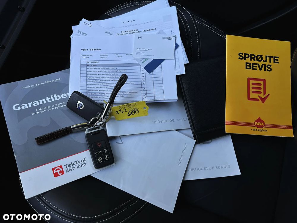 Volvo V60 D4 Geartronic Summum - 37