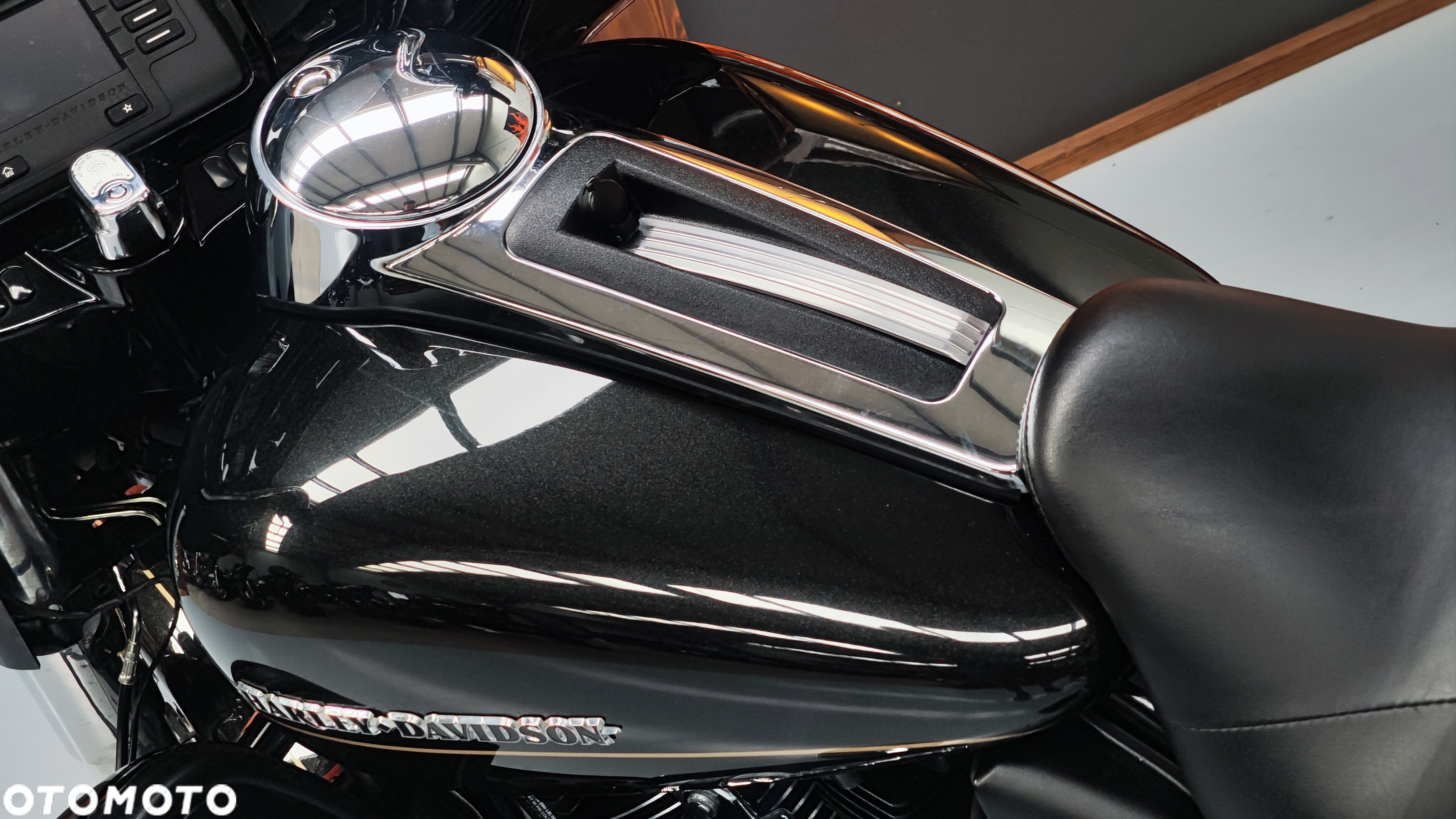 Harley-Davidson Touring Ultra Limited - 14