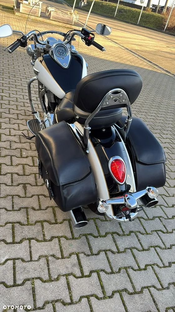 Triumph Thunderbird - 3