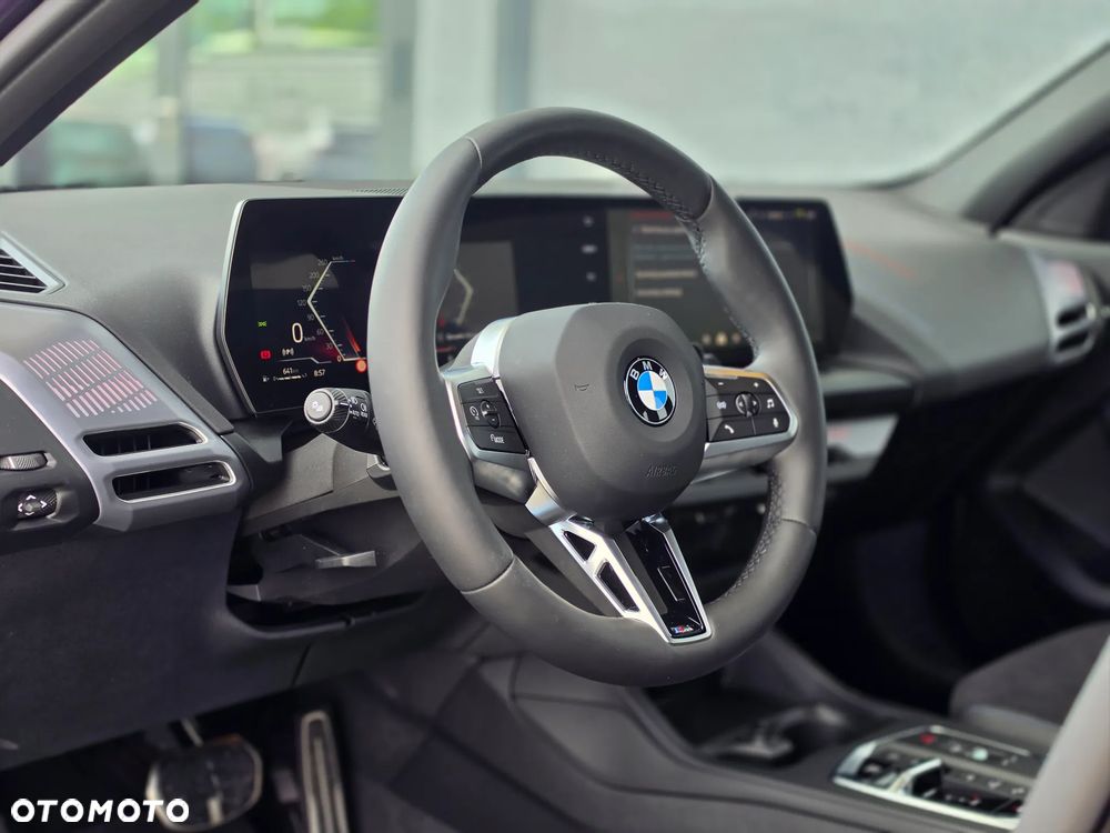 BMW Seria 1 120 mHEV - 28