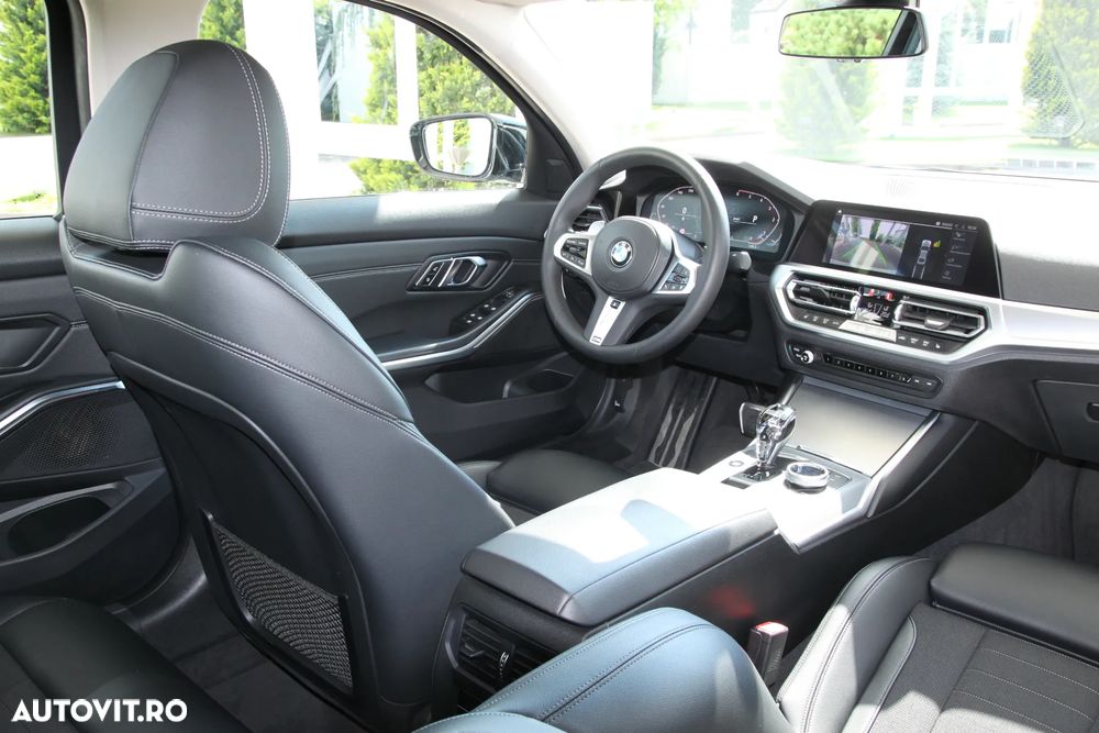 BMW Seria 3 320d xDrive AT Sport Line - 38