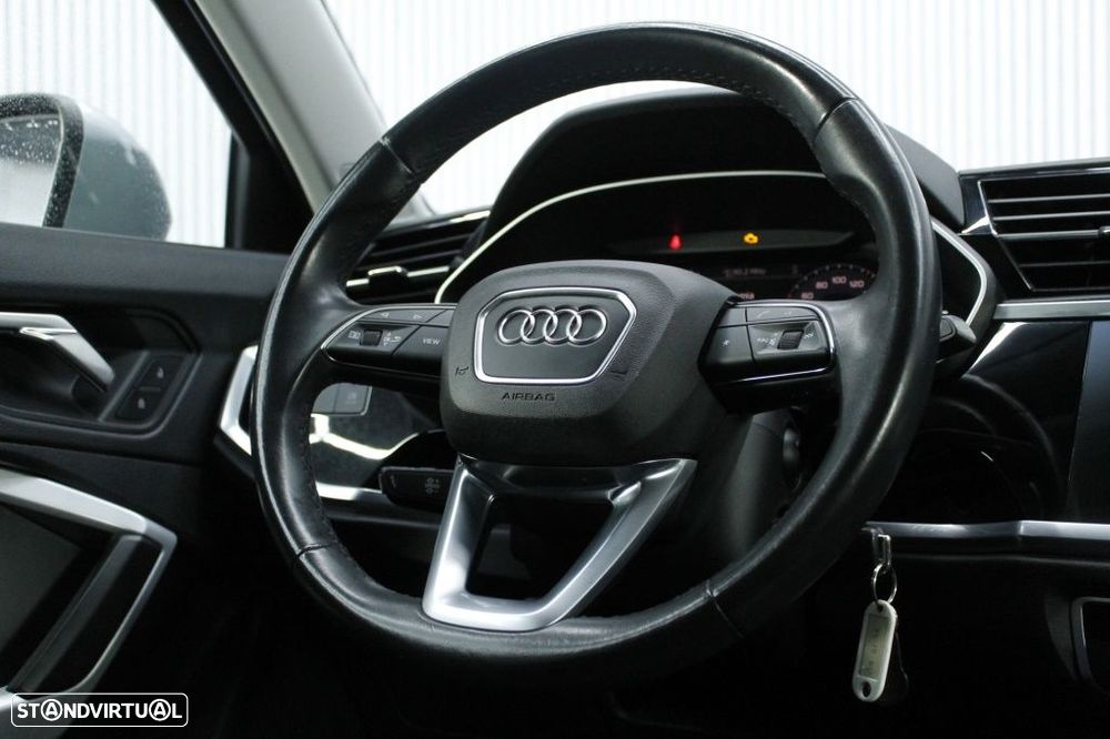 Audi Q3 45 TFSIe S tronic - 17