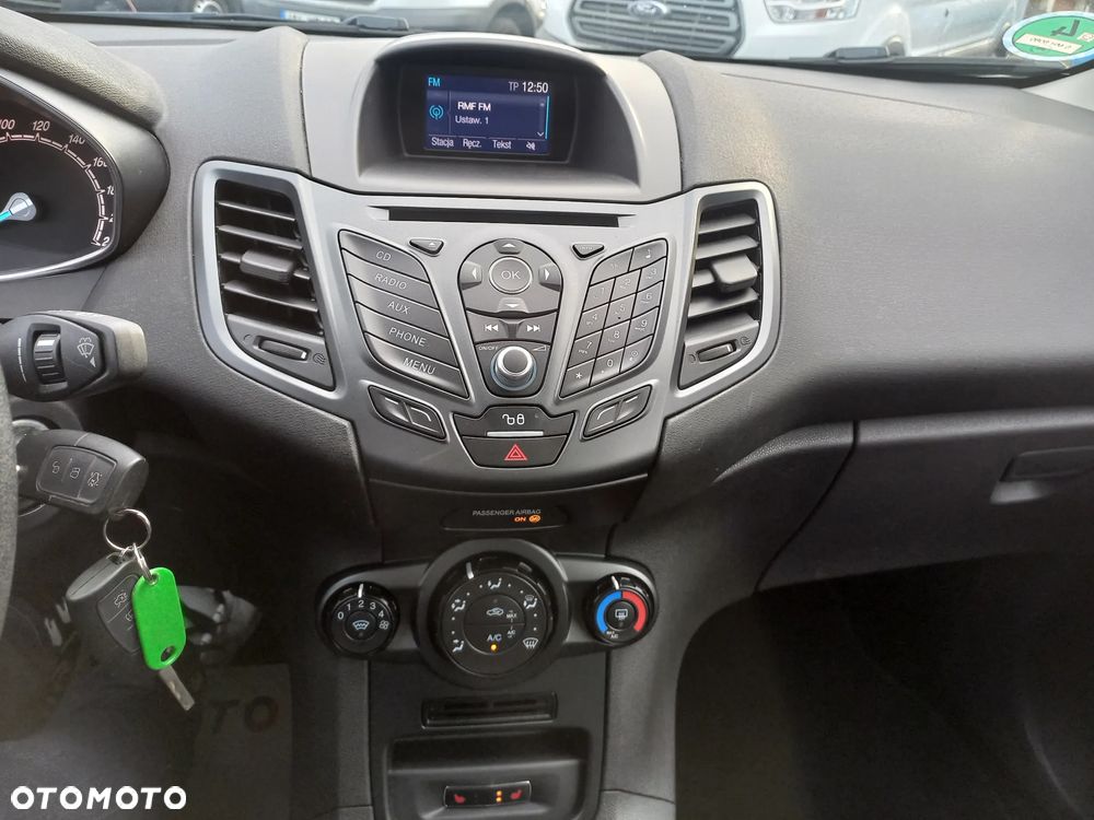 Ford Fiesta 1.0 Ambiente - 22