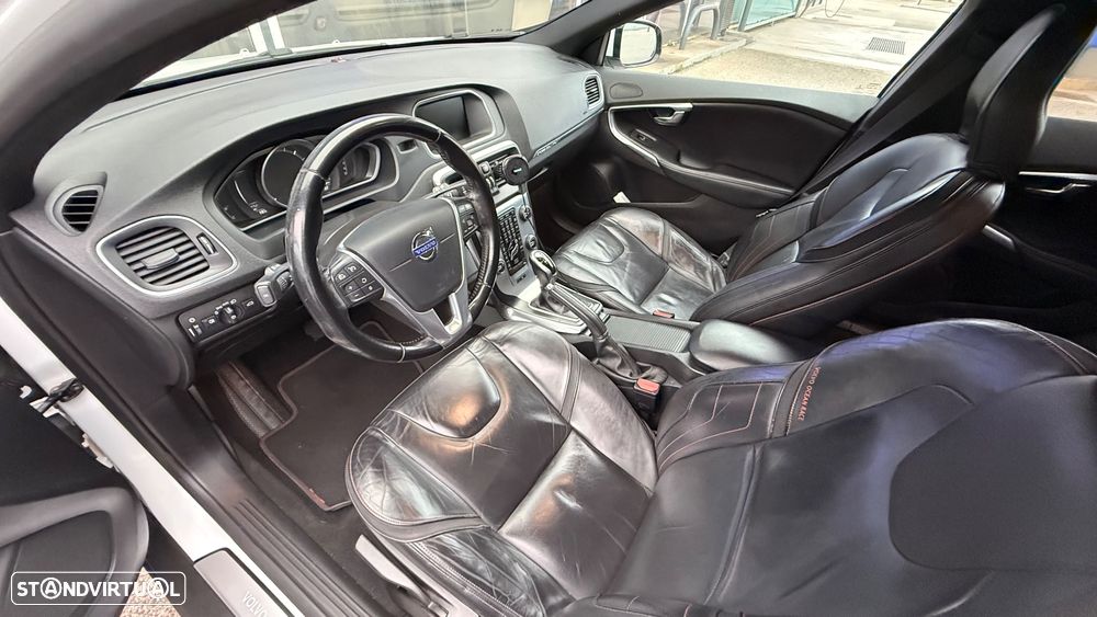 Volvo V40 1.6 D2 Volvo Ocean Race Powershift - 4
