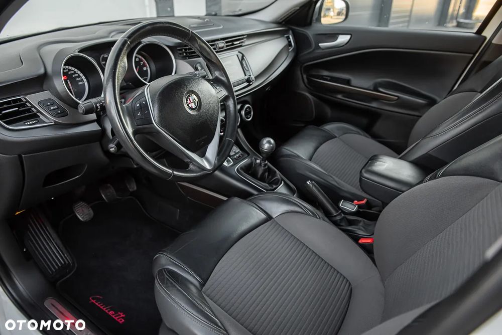 Alfa Romeo Giulietta 1.4 TB MultiAir Exclusive - 7