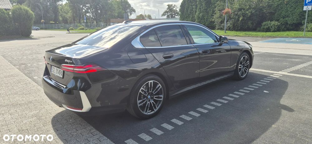 BMW Seria 5 520d mHEV M Sport - 6
