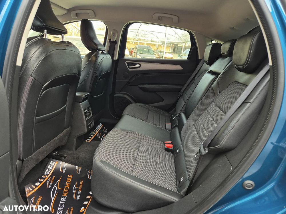 Renault Arkana E-TECH 145 Evolution - 11