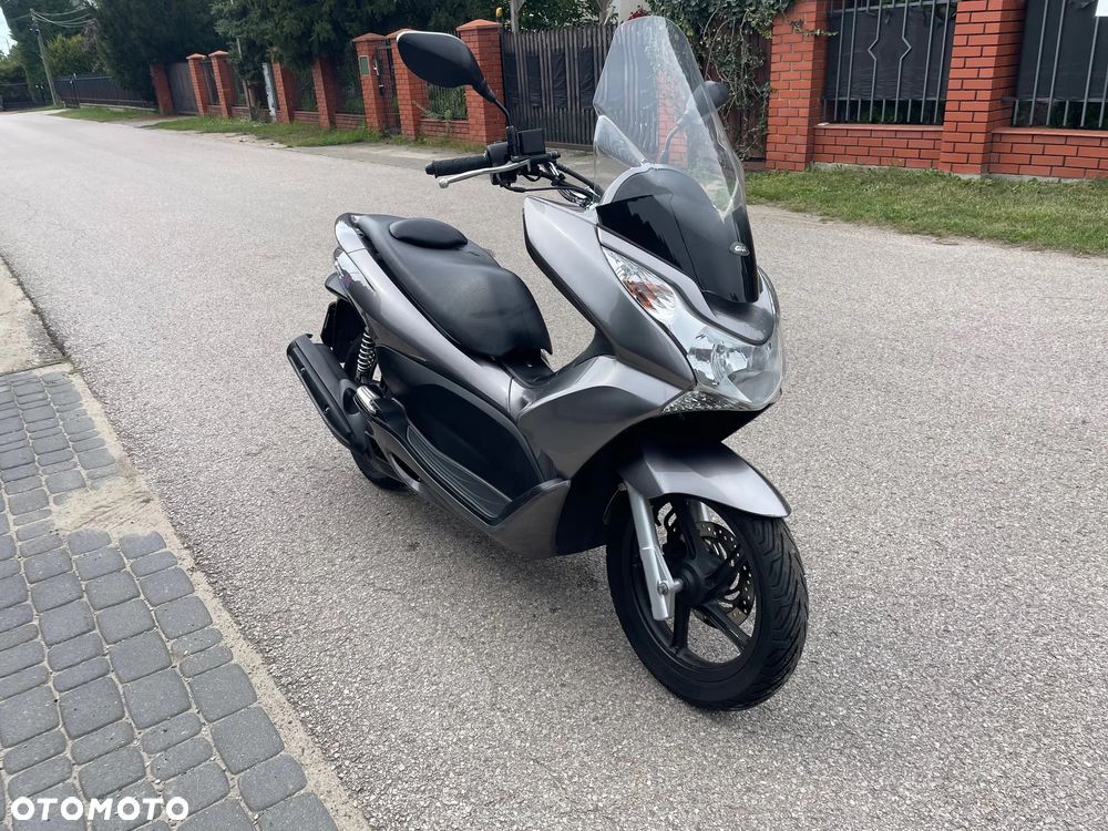 Honda PCX - 1