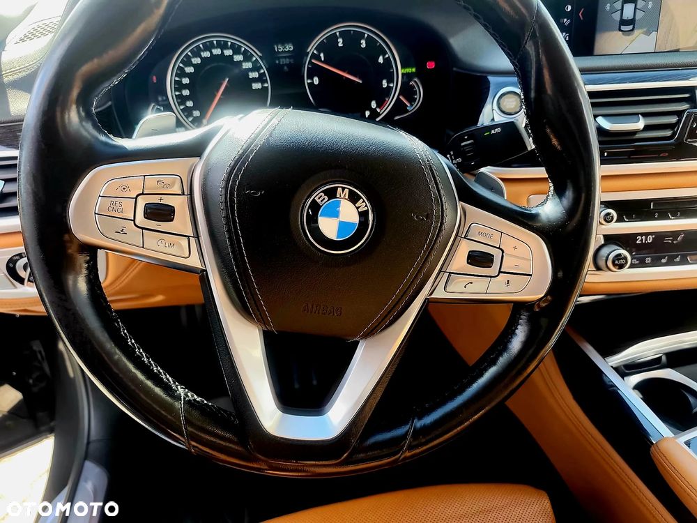 BMW Seria 7 740d xDrive - 15