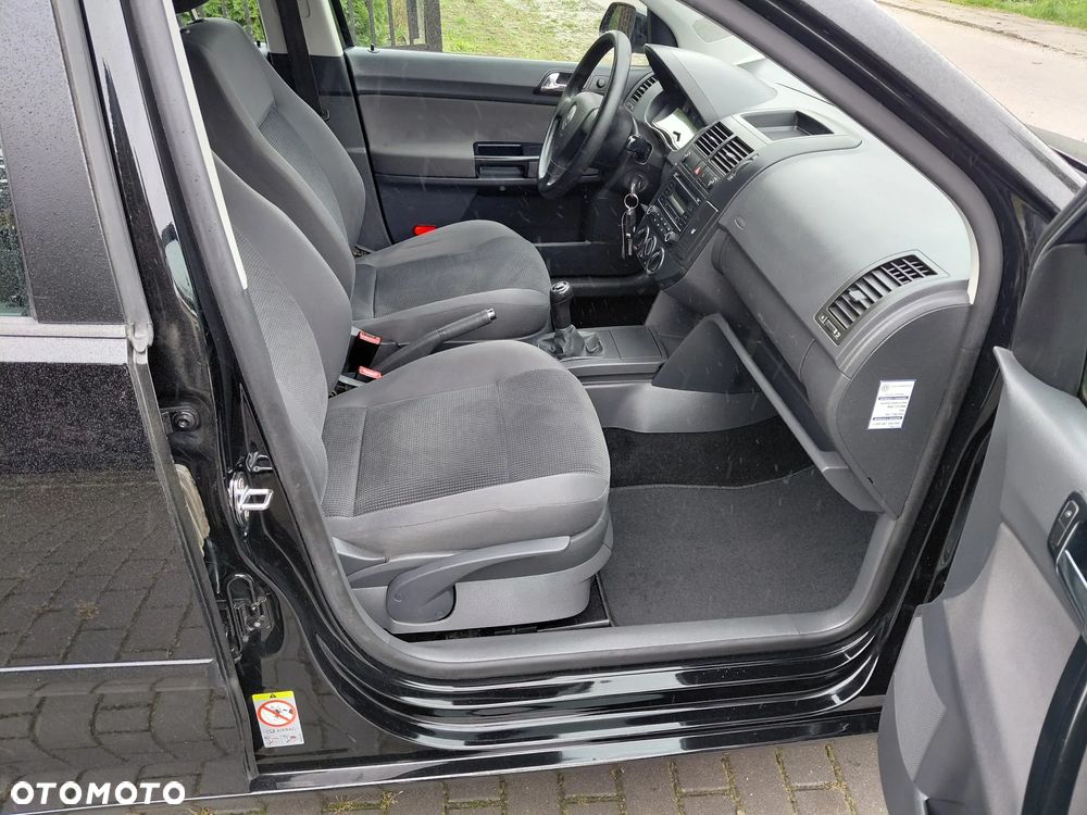 Volkswagen Polo 1.4 Comfortline - 26