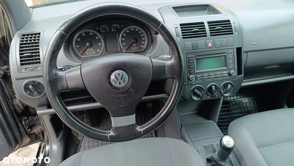 Volkswagen Polo - 15