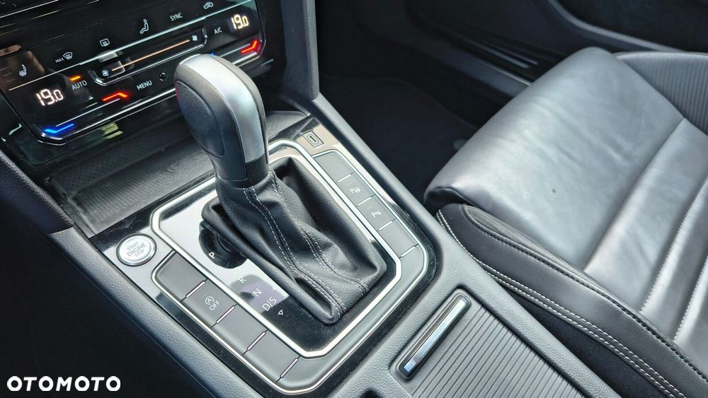 Volkswagen Passat Variant - 30