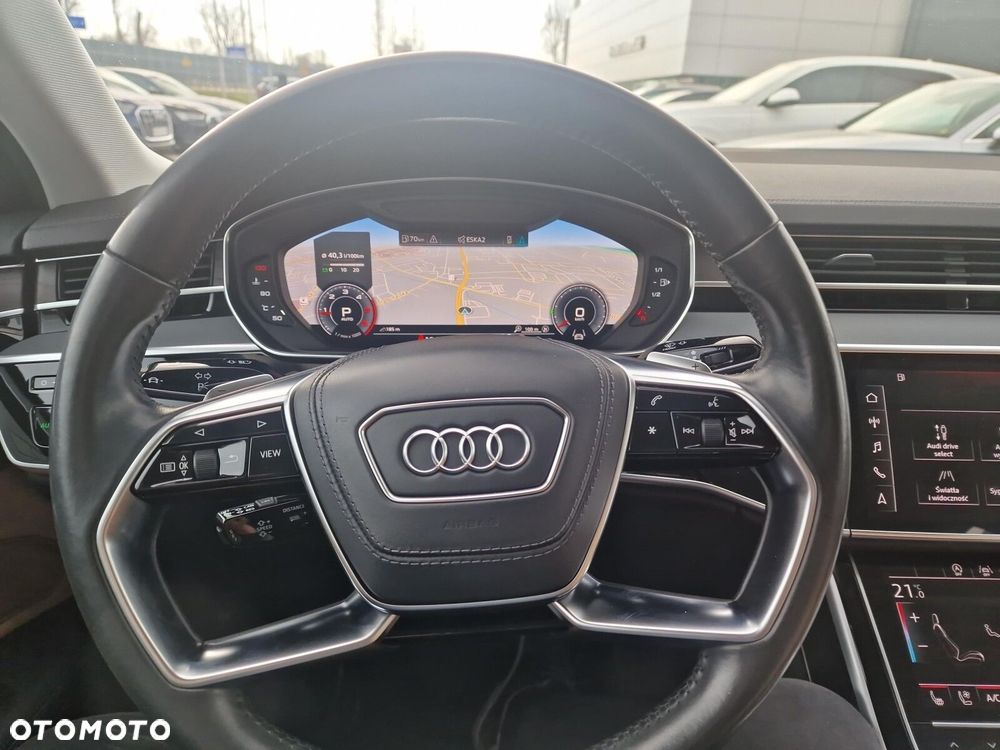 Audi A8 - 12