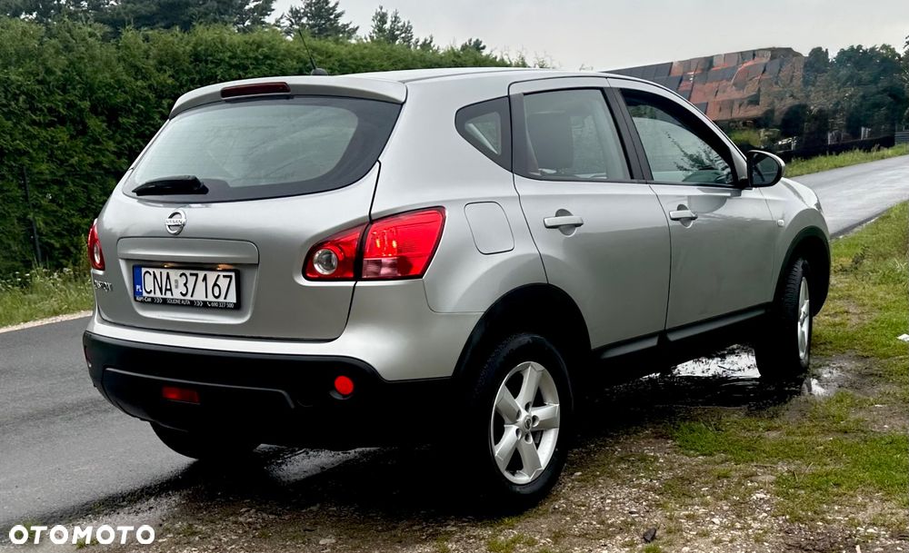 Nissan Qashqai 1.6 visia - 14