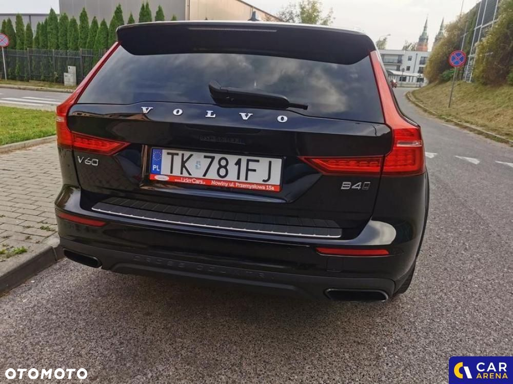 Volvo V60 Cross Country - 7