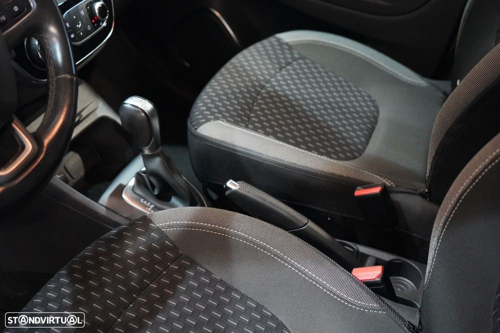 Renault Captur - 41