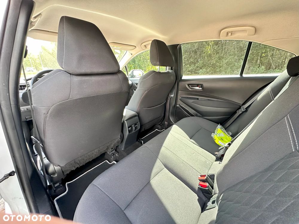 Toyota Corolla - 13