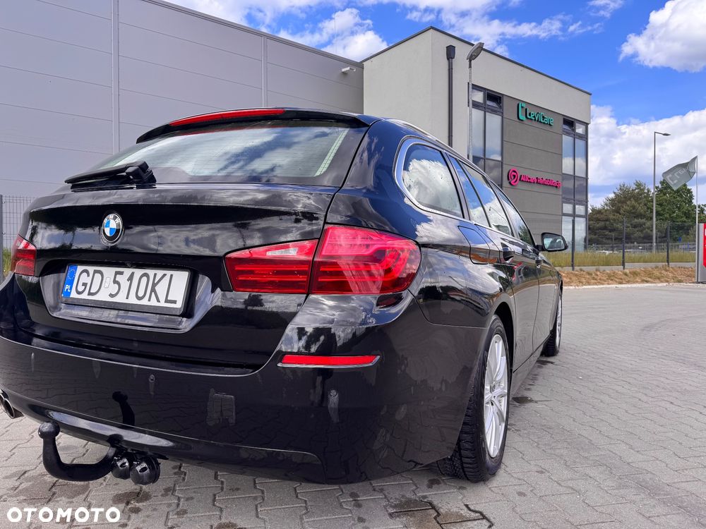 BMW Seria 5 525d xDrive Sport-Aut Luxury Line - 2