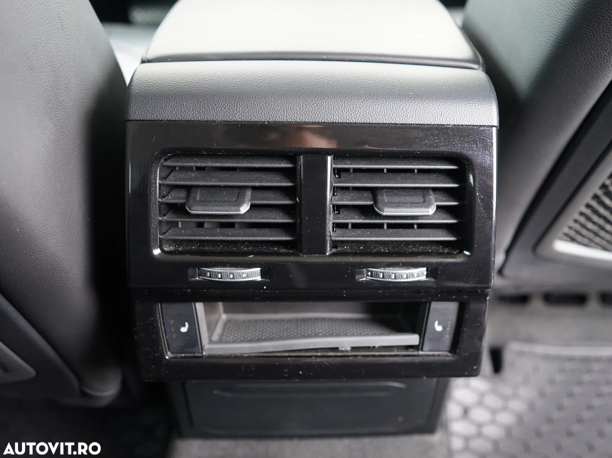 Volkswagen Touareg V6 TDI Elegance - 29