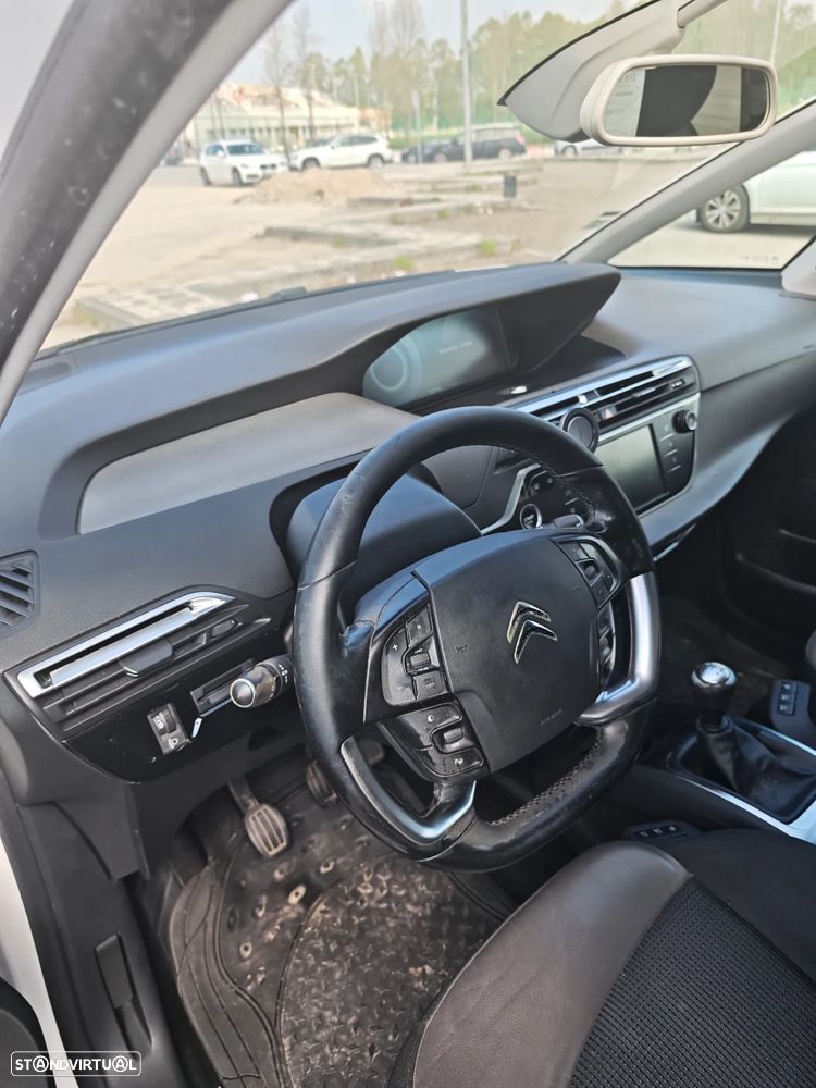 Citroën C4 Picasso 1.6 e-HDi Exclusive - 4