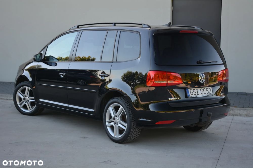 Volkswagen Touran 1.6 TDI BMT Comfortline - 4