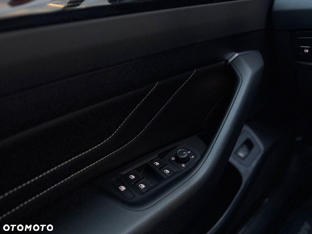 Volkswagen Arteon 2.0 TSI R-Line DSG - 23