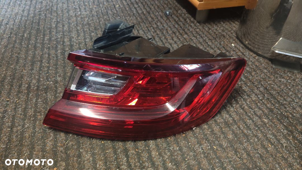 RENAULT MEGANE IV HB 5D LAMPA PRAWA TYLNA TYŁ EU