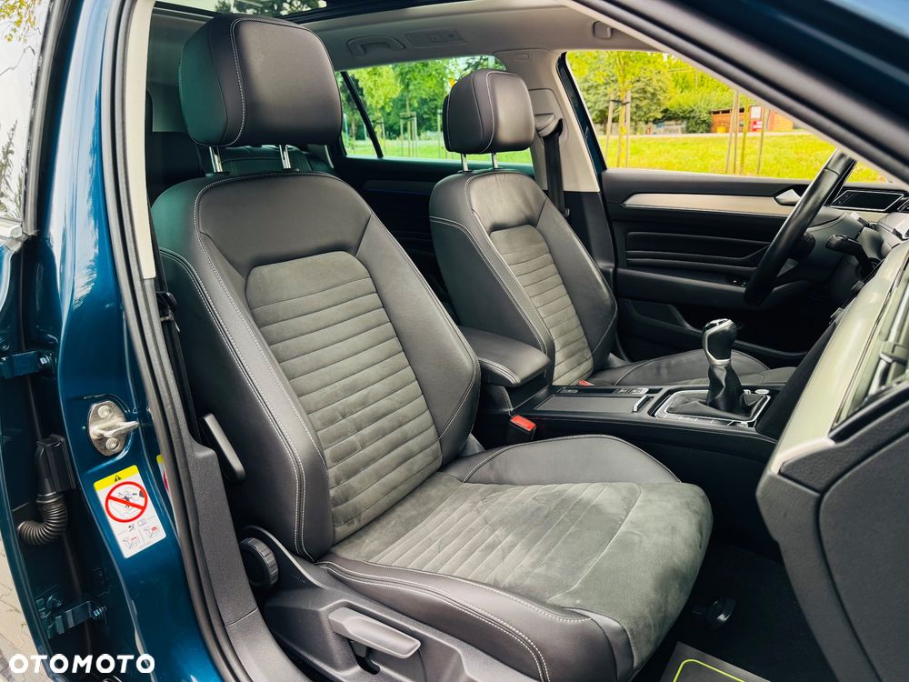 Volkswagen Passat 2.0 TDI SCR Highline - 37