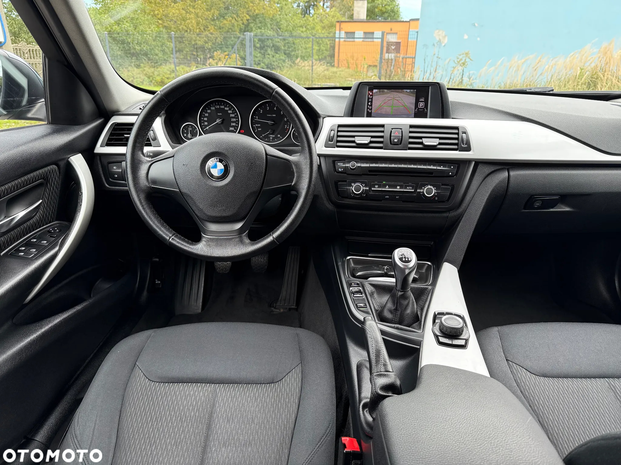 BMW Seria 3 316i - 6