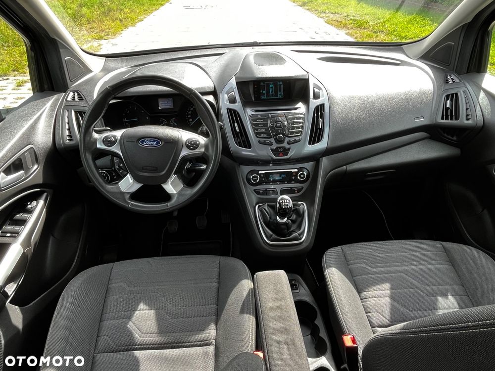 Ford Tourneo Connect Grand - 11