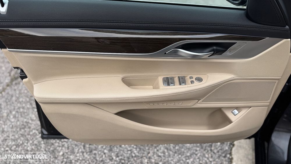 BMW 740 e iPerformance - 39