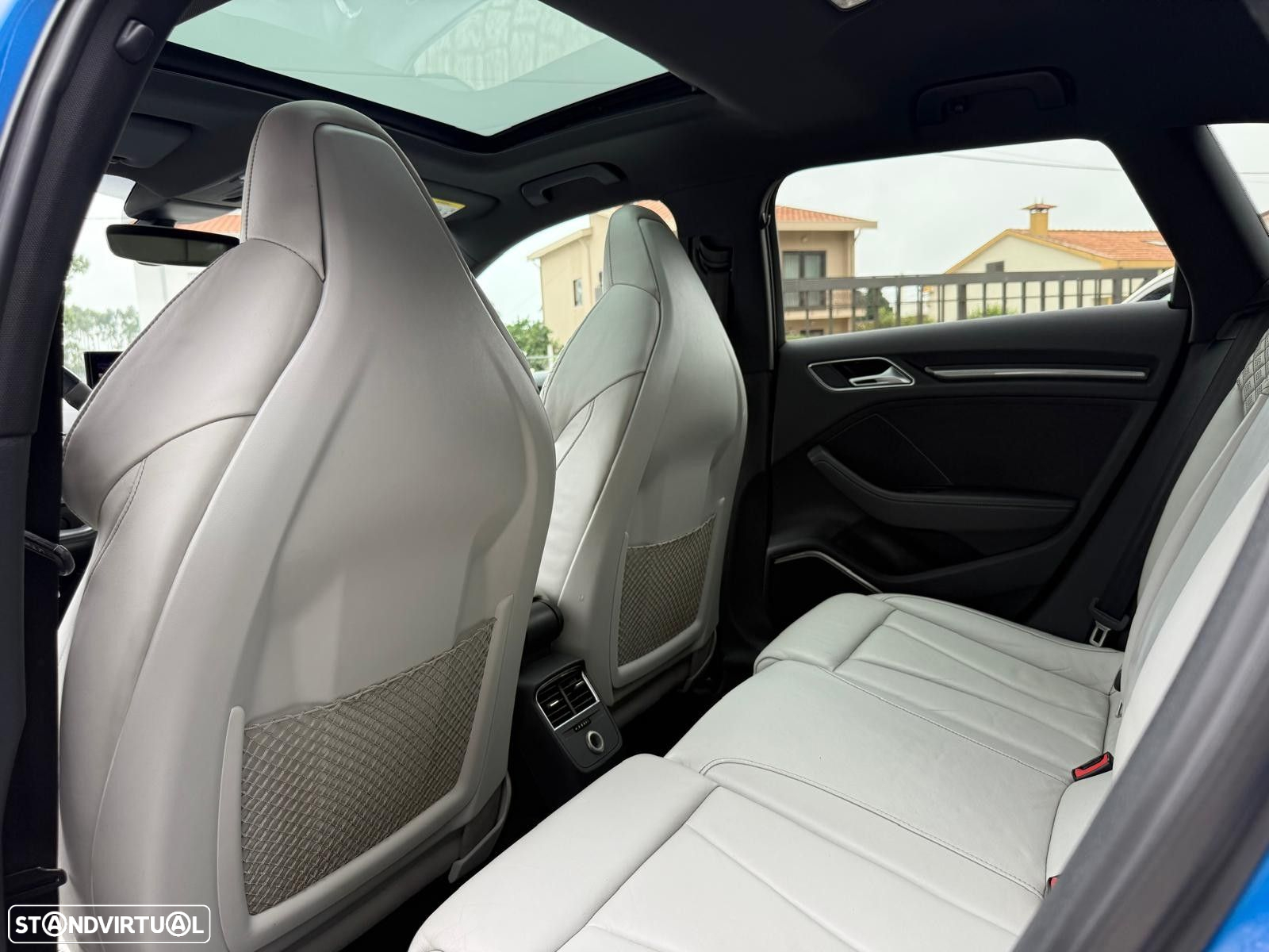 Audi RS3 Sportback 2.5 TFSI quattro S tronic - 17