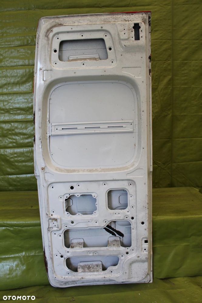 Drzwi Hyundai H350 Maxi po 2014r. tył prawy - 2