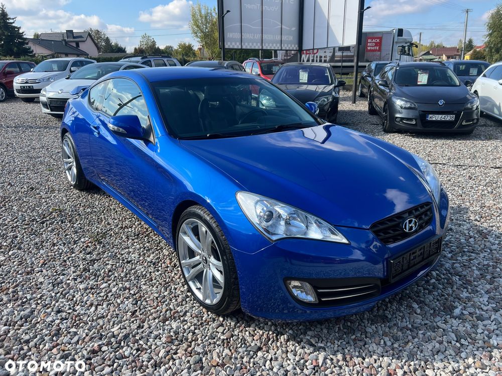 Hyundai Genesis Coupe 2.0 T - 14