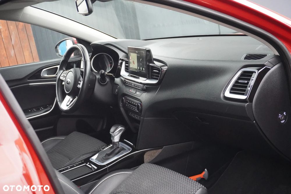 Kia Ceed 1.4 T-GDI DCT OPF Spirit - 33