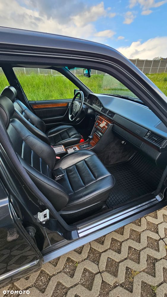 Mercedes-Benz Klasa E - 18