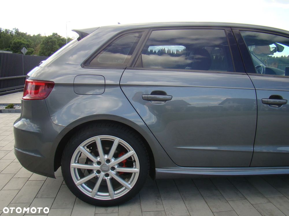 Audi A3 Sportback 2.0 TDI (clean diesel) S line Sportpaket - 12