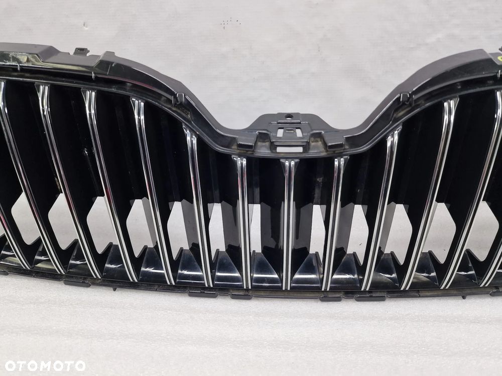 SKODA SUPERB II 2 LIFT 13- ATRAPA / GRILL PRZEDNI PRZÓD , NR 3T0853668B , NR AUKCJI GL657 - 5