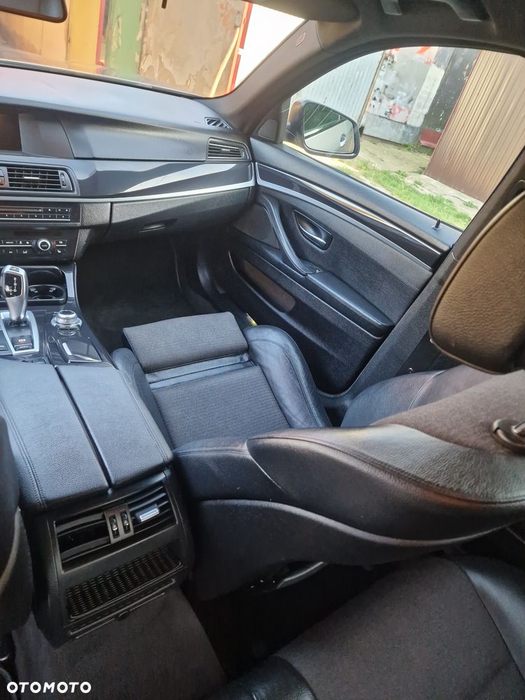 BMW Seria 5 520d - 18