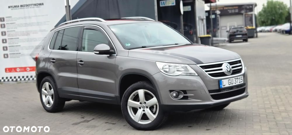 Volkswagen Tiguan 2.0 TDI DPF BlueMotion Technology Exclusive - 19